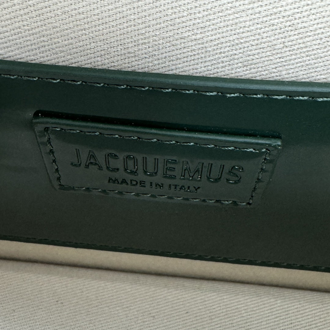 Jacquemus Satchel Bags